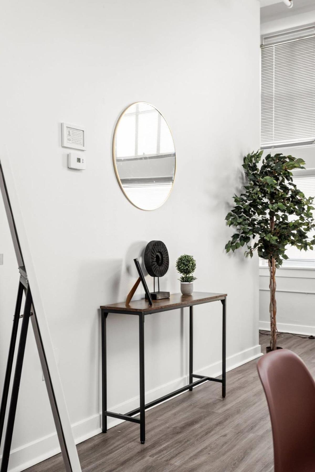 Modern Downtown Apartment 2Br 2Ba By Cozysuites Indianapolis Exterior foto